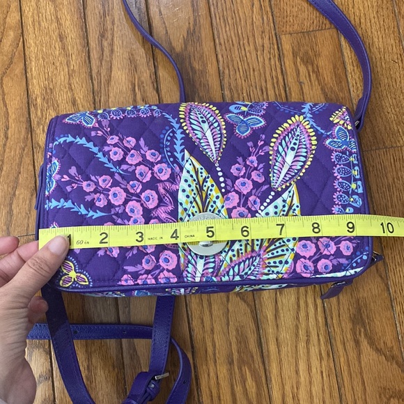 VERA BRADLEY Turn lock Crossbody Batik Leaves  Foldover Expandable Shoulderbag - Picture 10 of 11
